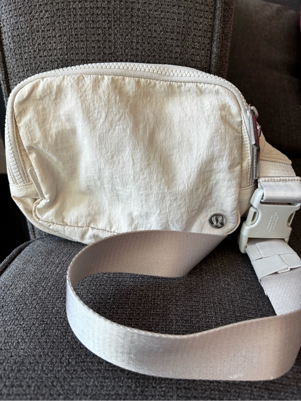 lululemon Ivory Crossbody Belt Bag 1L